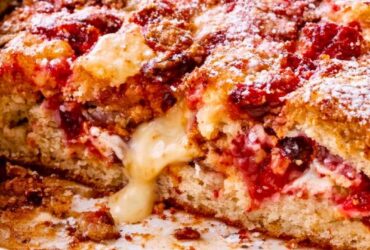 Strawberry Earthquake Cake Recipe