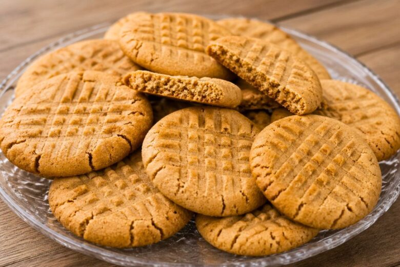 The Betty Crocker Peanut Butter Cookies Recipe is a classic treat loved by many families. These cookies are soft, sweet and full of rich peanut butter flavor.