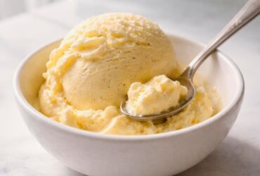 Homemade Vanilla Custard Ice Cream Recipe