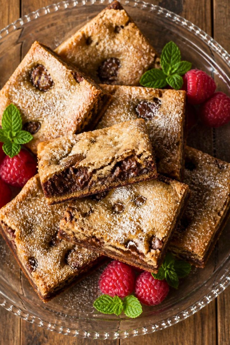 Classic American Dessert Bars Recipe