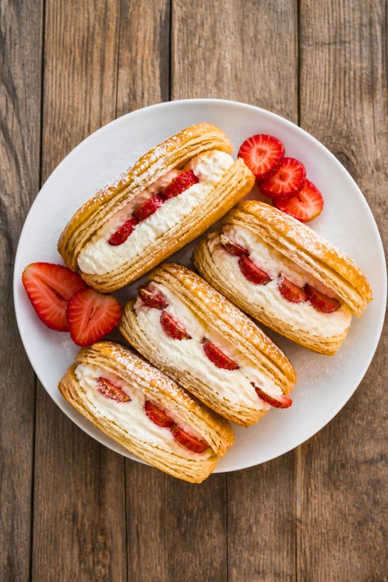 Puff Slices with Freshly Whipped Cream Recipe